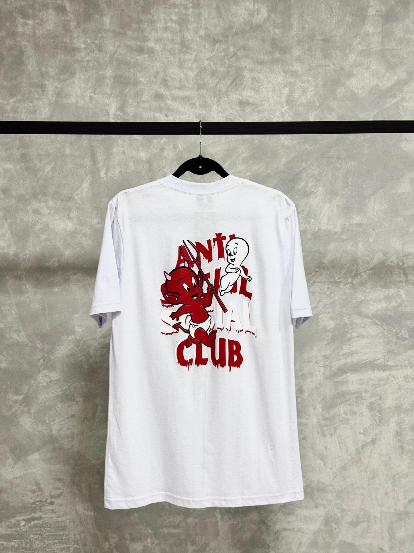 Camiseta Anti Social Devil