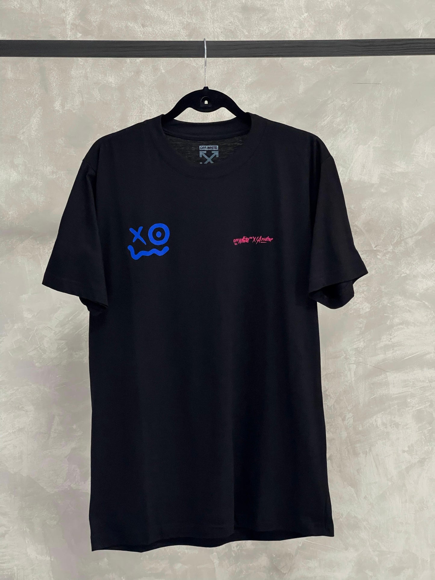 Camiseta Off-White x André Spray