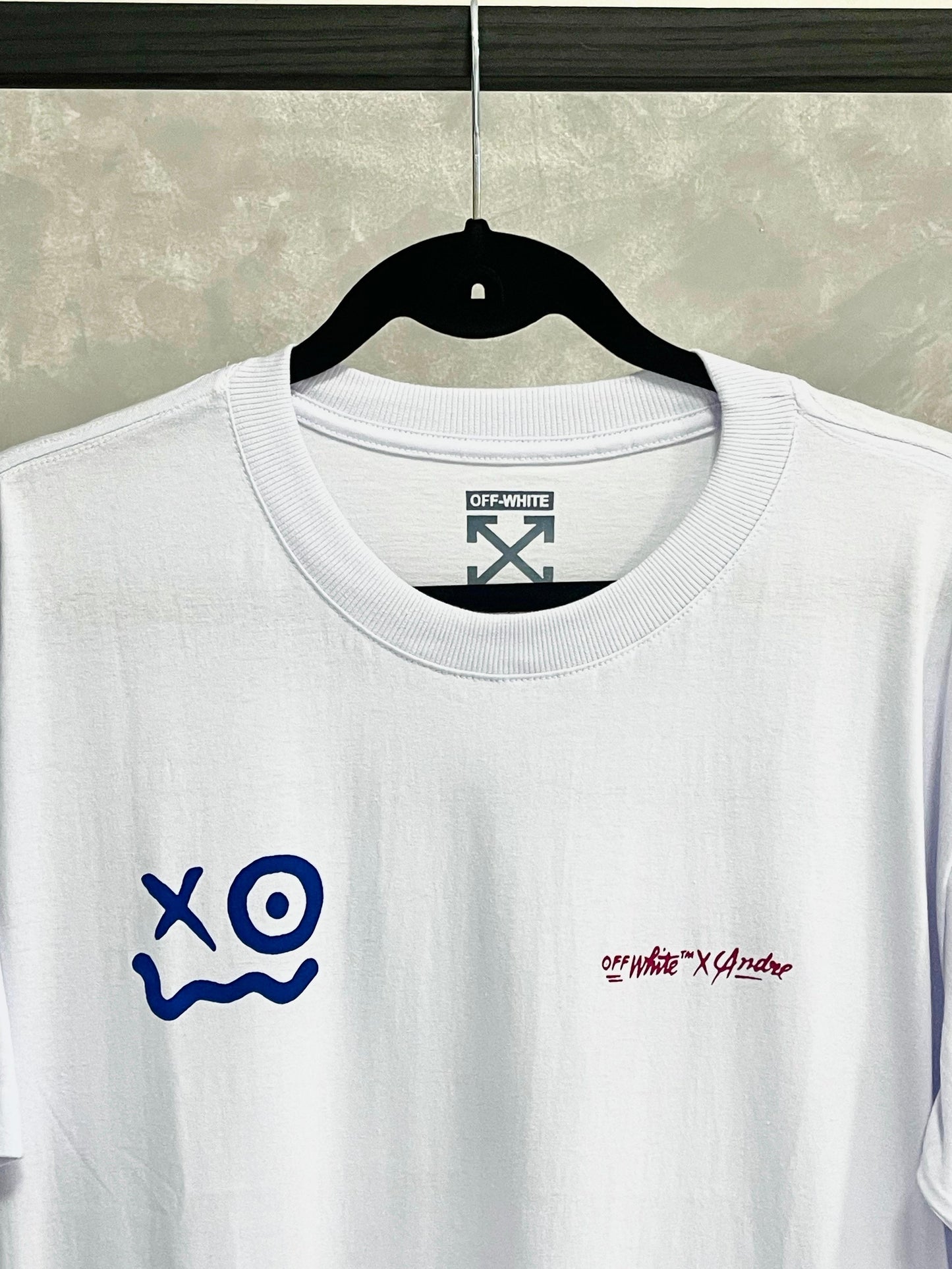 Camiseta Off-White x André Spray