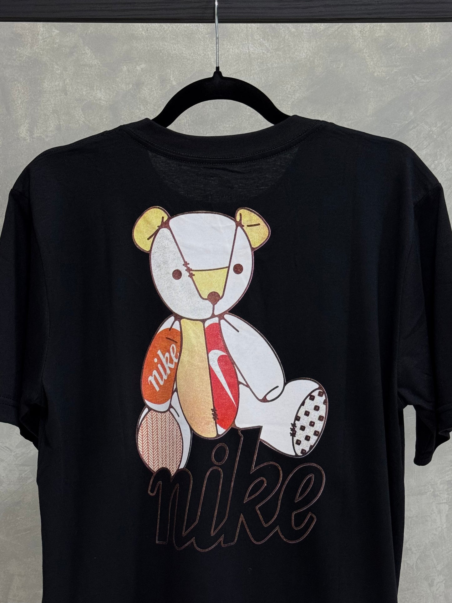Camiseta Nike Bear