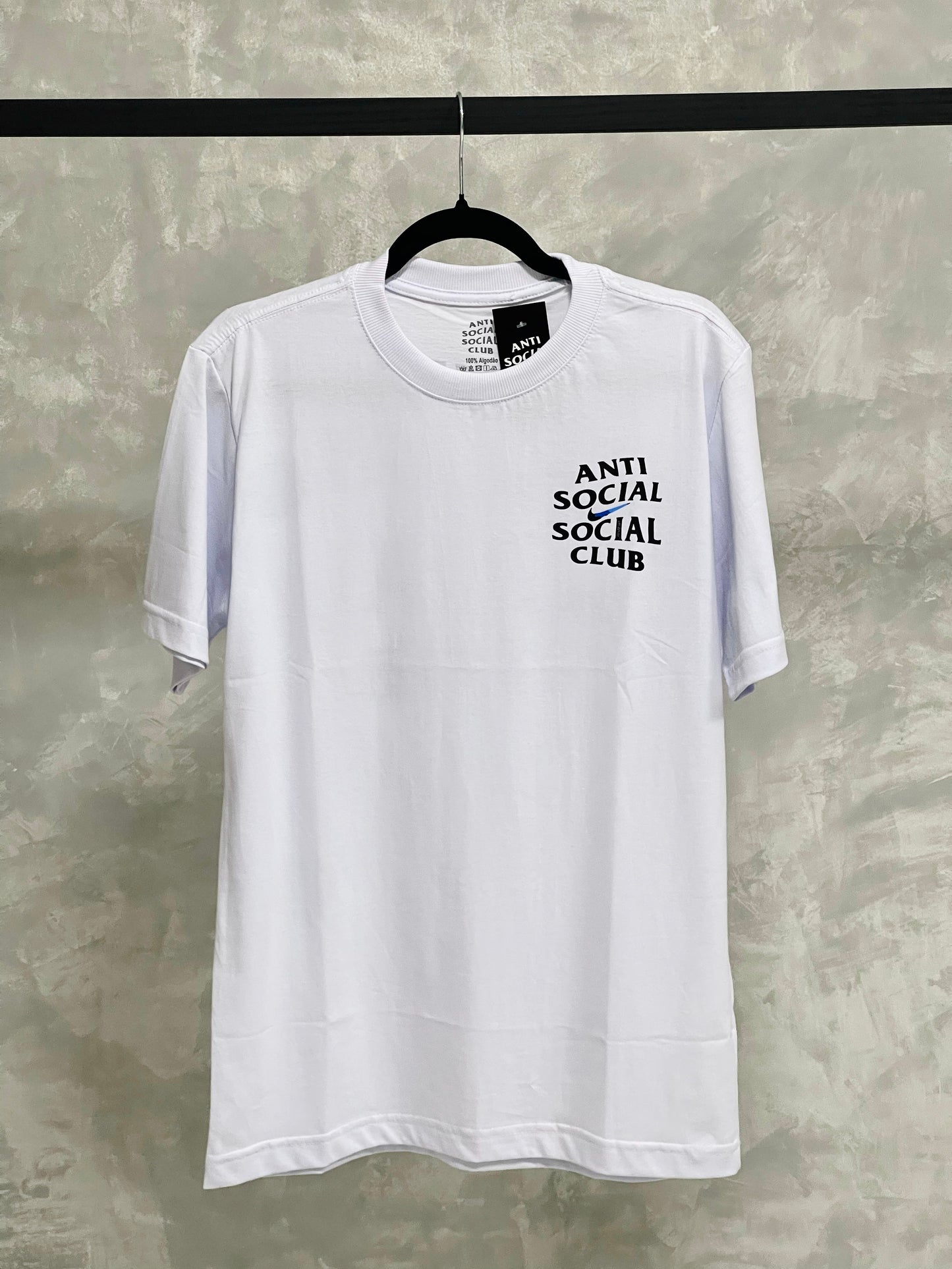 Camiseta Anti Social Swoosh