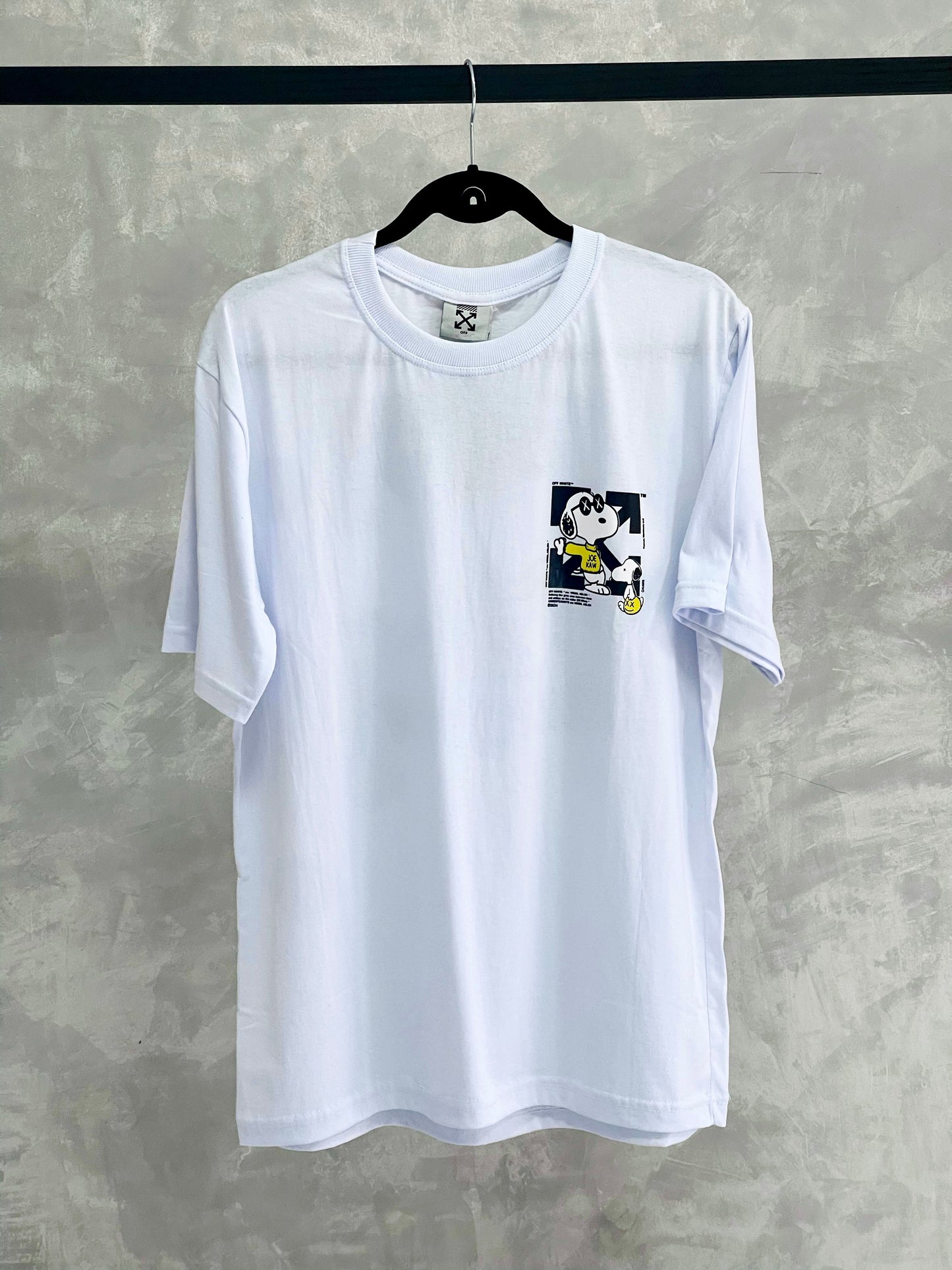 Camiseta Off White Snoopy