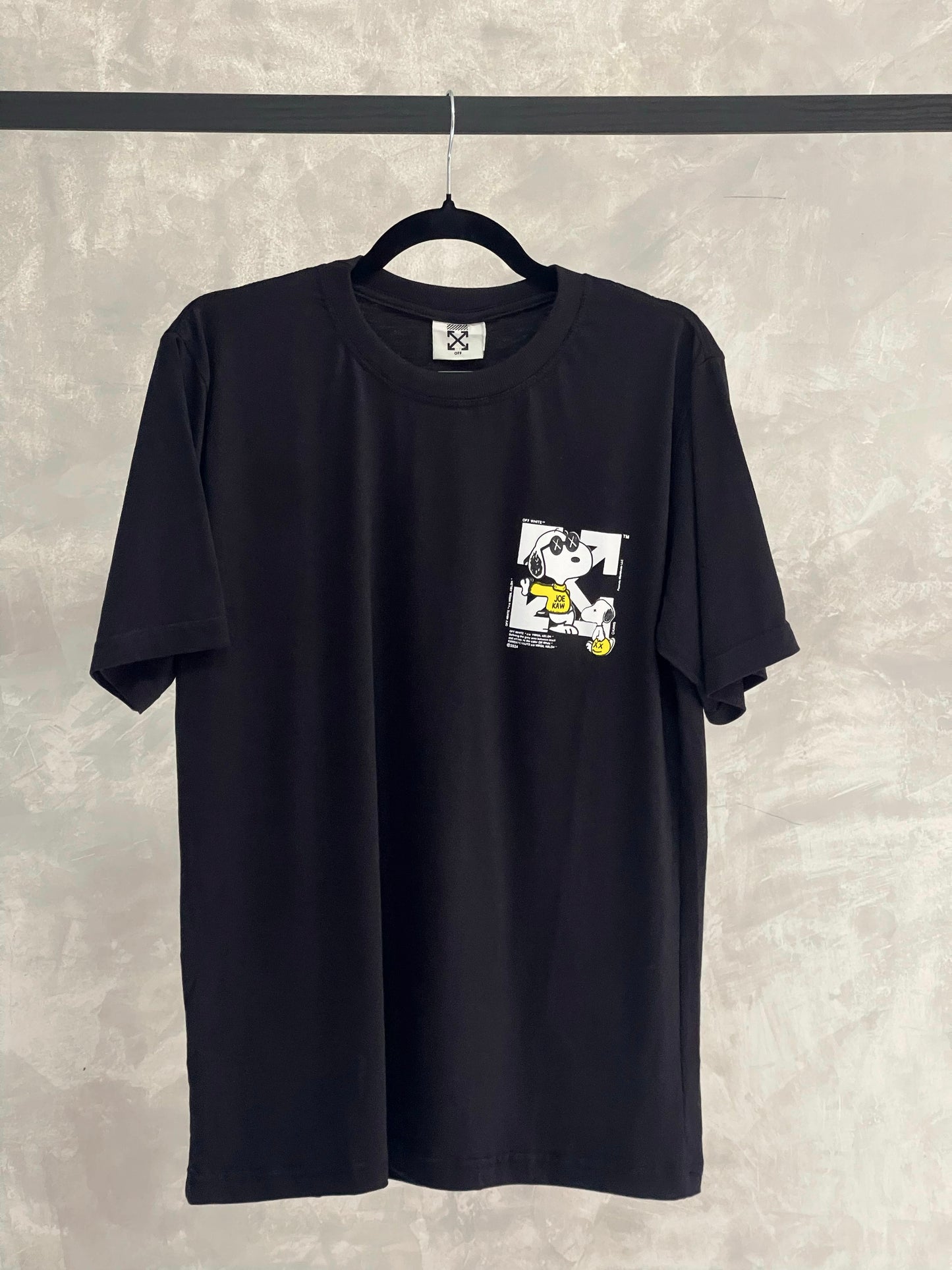 Camiseta Off White Snoopy