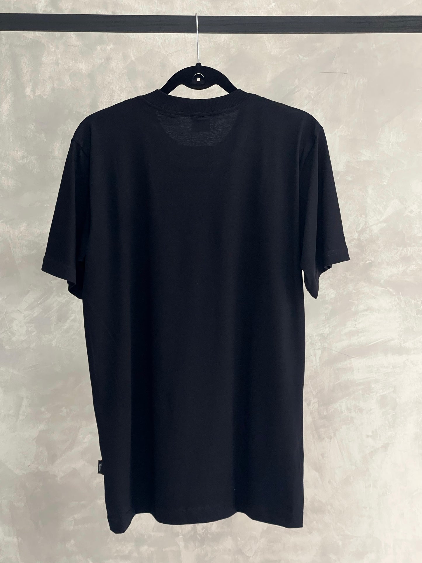 Camiseta Nike Básica Logo Bordado