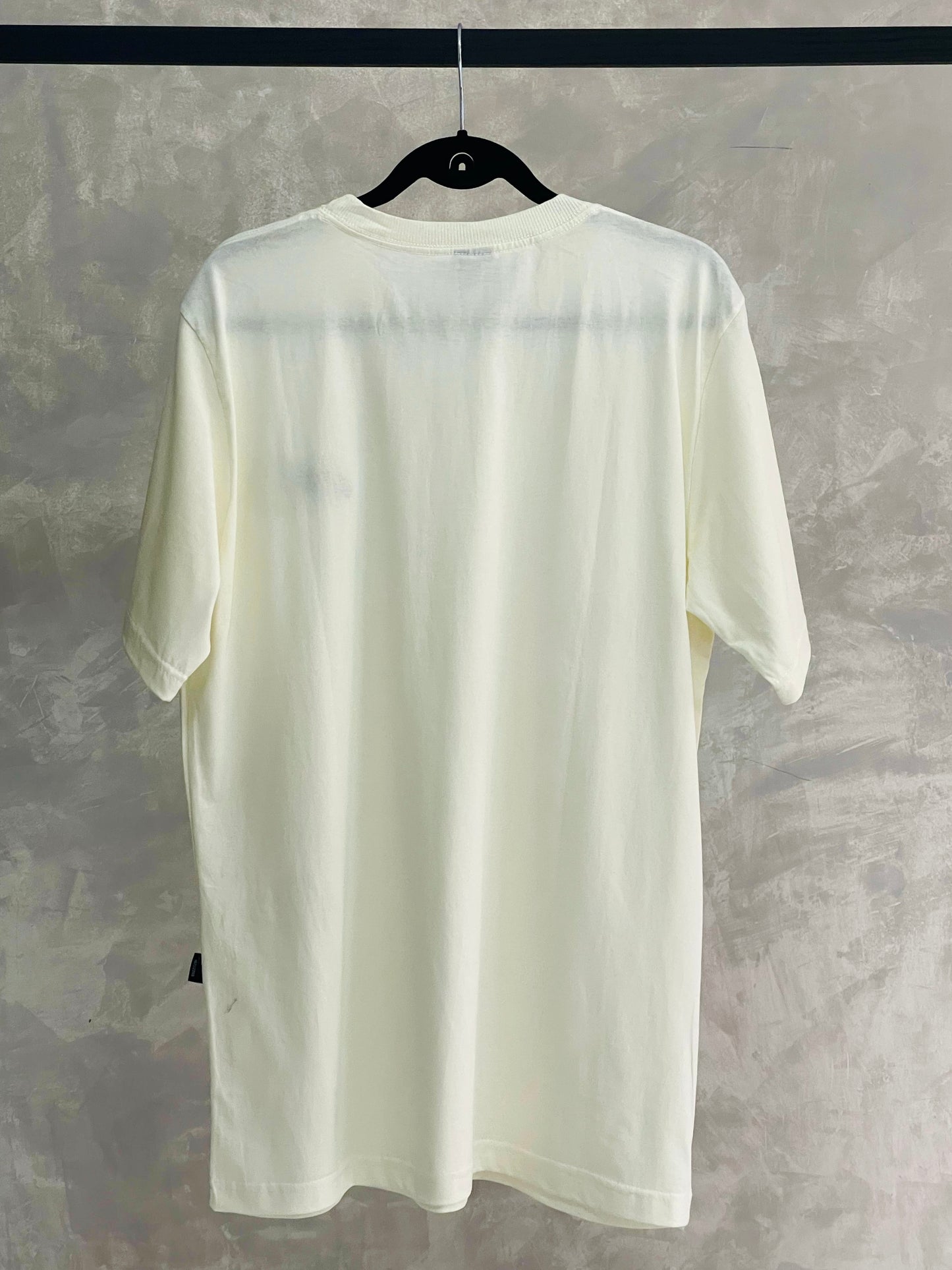 Camiseta Nike Básica Logo Bordado