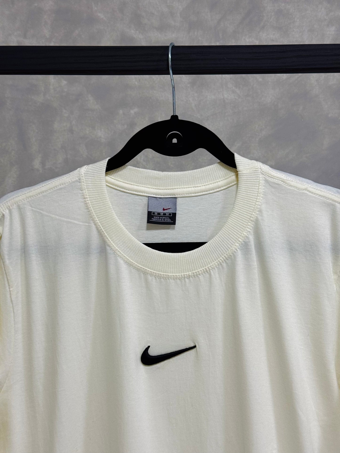 Camiseta Nike Classic Logo Bordado