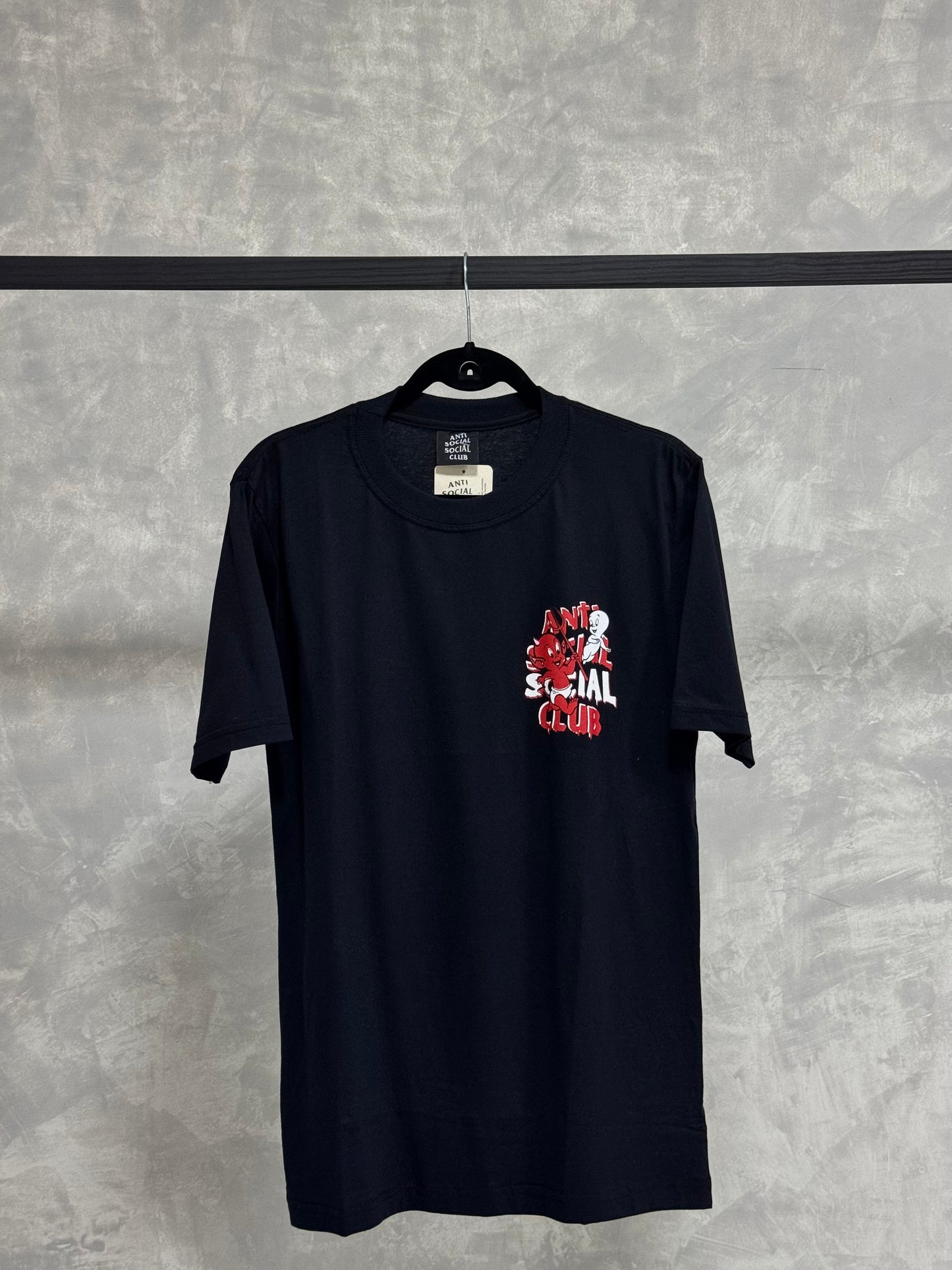 Camiseta Anti Social Devil