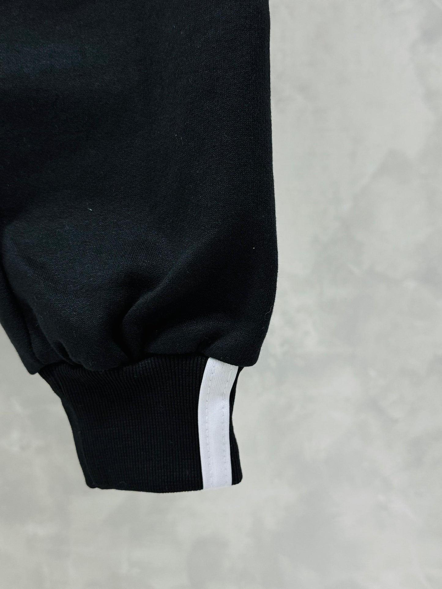 Calça Adidas Basic