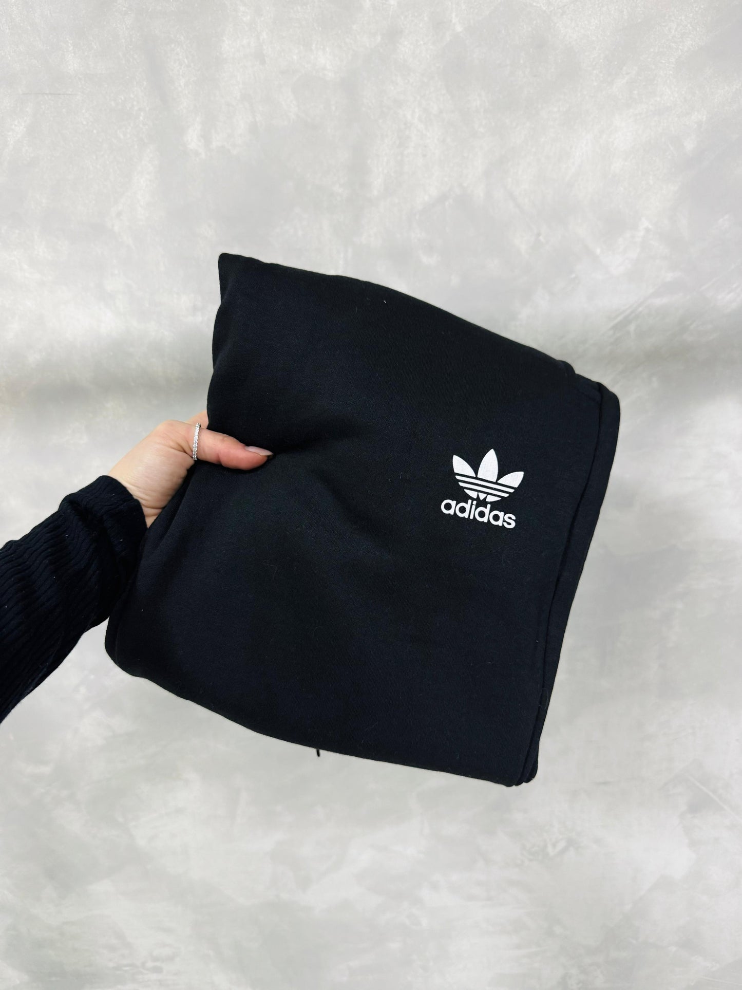 Calça Adidas Basic