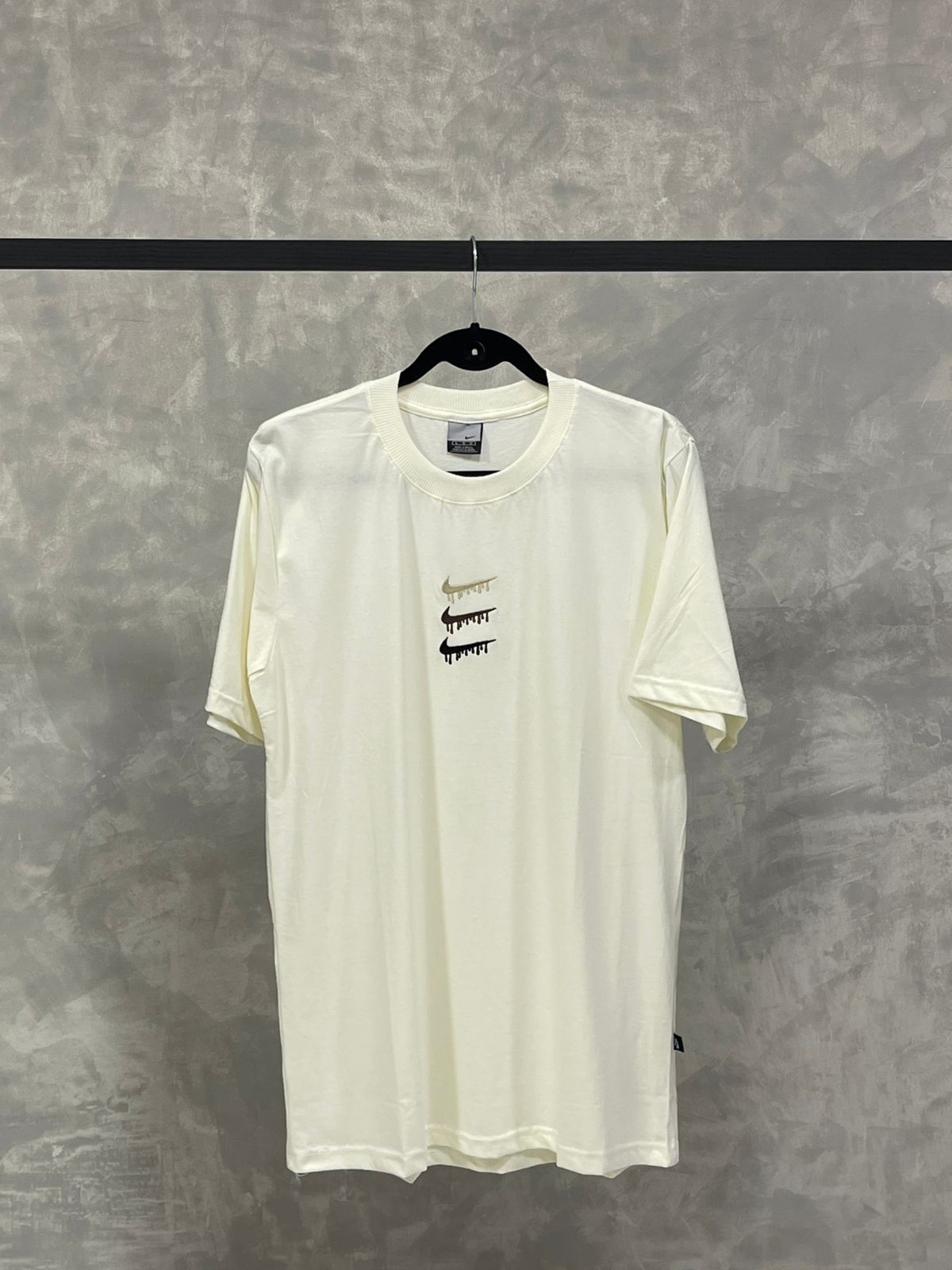 Camiseta Nike Swoosh